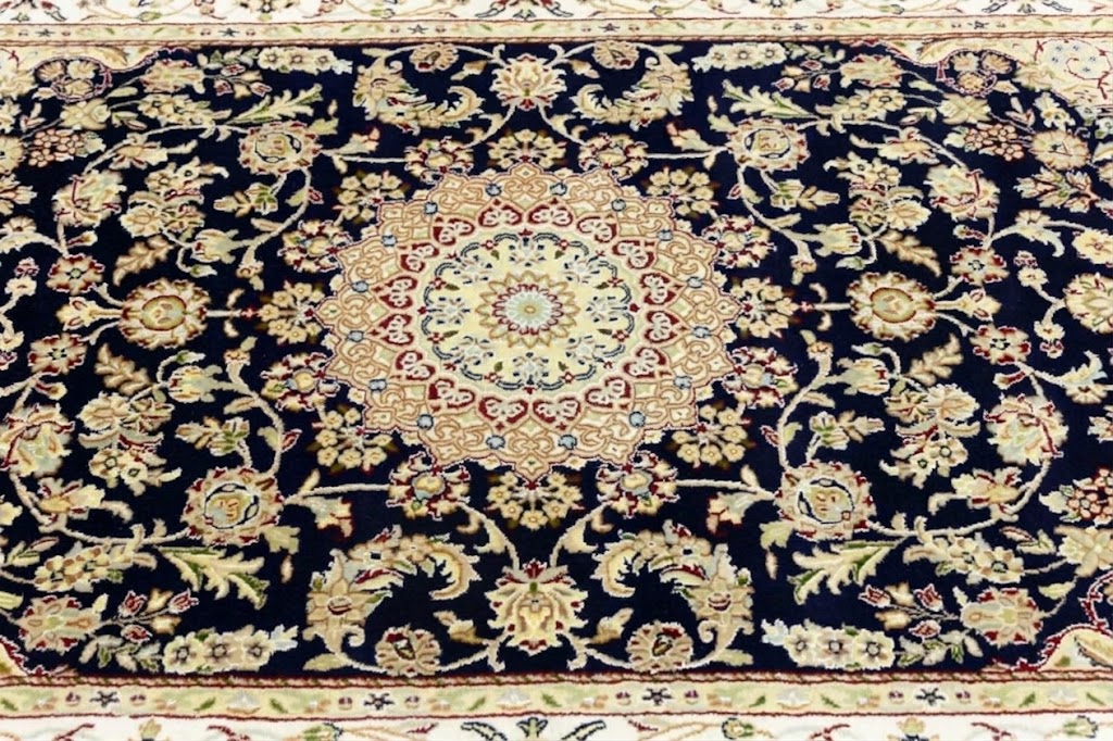 Dark Navy Floral 5X7 Indo-Nain Oriental Rug - Image 8