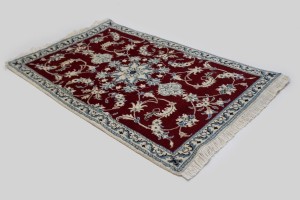 Red Traditional 3X5 Nain Kashmar Persian Rug
