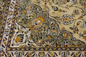 Vintage Beige Traditional 8X11 Kashan Persian Rug