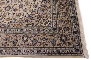 Vintage Cream Traditional 7X10 Kashan Persian Rug