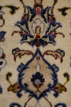 Vintage Cream Traditional 7X10 Kashan Persian Rug