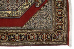 Vintage Scarlet Red Classic 3X5 Ghom Persian Rug