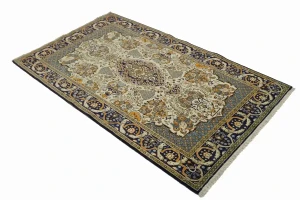 Vintage Cream Pictorial 5X9 Shahreza Persian Rug