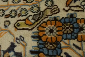 Vintage Cream Pictorial 5X9 Shahreza Persian Rug