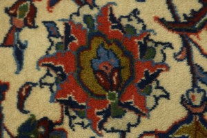 Vintage Cream Floral 8X11 Sarouk Persian Rug