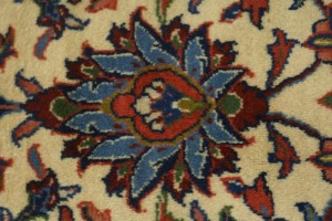 Vintage Cream Floral 8X11 Sarouk Persian Rug