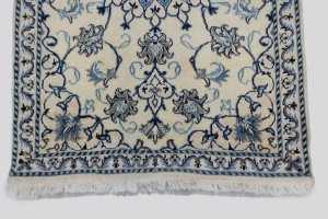 Cream Classic 3X4 Nain Persian Rug