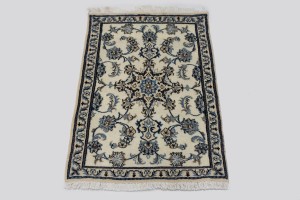 Ivory Classic 3X4 Nain Kashmar Persian Rug