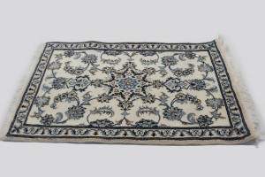 Ivory Classic 3X4 Nain Kashmar Persian Rug