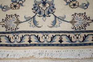 Ivory Classic 3X4 Nain Kashmar Persian Rug