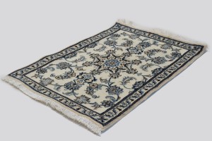 Ivory Classic 3X4 Nain Kashmar Persian Rug