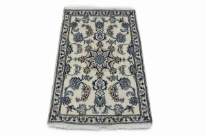 Cream Floral Classic 2'6X4 Nain Persian Rug
