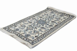 Cream Floral Classic 2'4X4 Nain Persian Rug