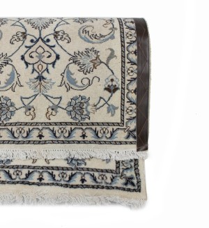 Cream Floral Classic 2'4X4 Nain Persian Rug