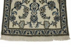 Cream Floral Classic 2'5X4'3 Nain Persian Rug