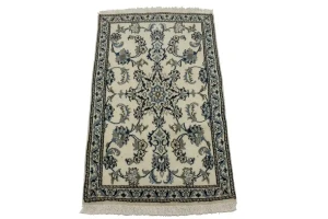 Cream Floral Classic 2'5X4'3 Nain Persian Rug