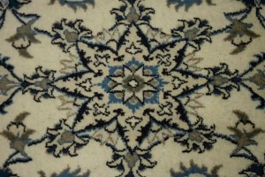 Cream Floral Classic 2'5X4'3 Nain Persian Rug