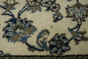 Cream Floral Classic 2'5X4'3 Nain Persian Rug