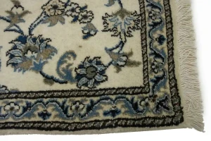 Cream Floral Classic 2'5X4'3 Nain Persian Rug