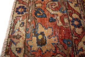 Antique Distressed Muted Tribal 7X11 Bakhtiari Persian Rug