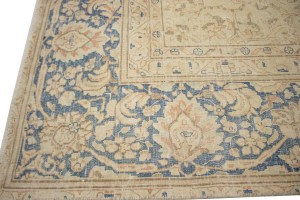 Antique Muted Distressed Floral 9'6X11'9 Kerman Persian Rug