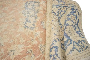 Antique Muted Distressed Floral 9'6X11'9 Kerman Persian Rug