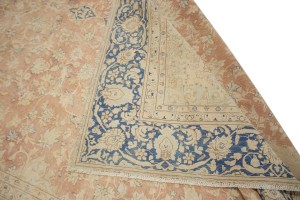 Antique Muted Distressed Floral 9'6X11'9 Kerman Persian Rug