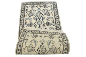 Cream Floral Classic 2'2X4'6 Nain Persian Rug