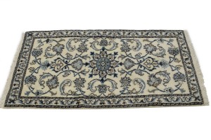 Cream Floral Classic 2'3X4'6 Nain Persian Rug