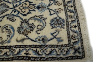 Cream Floral Classic 2'3X4'6 Nain Persian Rug