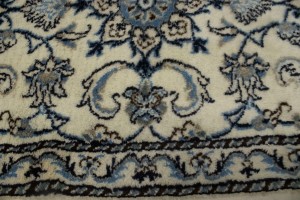 Cream Floral Classic 2'3X4'6 Nain Persian Rug
