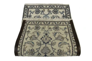 Cream Floral Classic 2'4X4'5 Nain Persian Oriental Rug