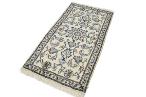 Cream Floral Classic 2'4X4'6 Nain Persian Rug