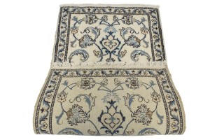 Cream Floral Classic 2'4X4'6 Nain Persian Rug