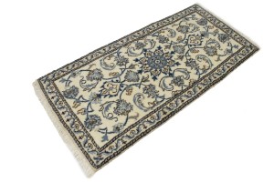 Cream Classic Floral 2'2X4'7 Nain Persian Rug