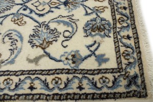 Cream Classic Floral 2'2X4'7 Nain Persian Rug