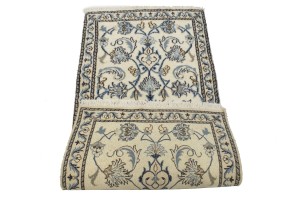 Cream Classic Floral 2'2X4'7 Nain Persian Rug