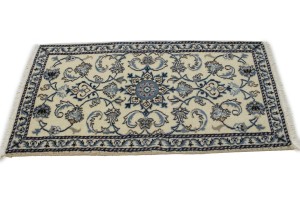 Cream Classic Floral 2'3X4'6 Nain Persian Rug