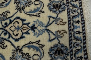 Cream Classic Floral 2'3X4'6 Nain Persian Rug