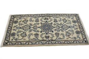 Cream Classic Floral 2'3X4'8 Nain Persian Rug