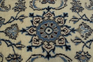 Cream Classic Floral 2'3X4'8 Nain Persian Rug