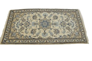 Cream Classic Floral 2'4X4'5 Nain Persian Rug