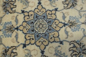 Cream Classic Floral 2'4X4'5 Nain Persian Rug