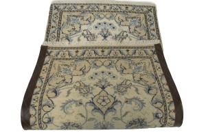 Cream Classic Floral 2'4X4'5 Nain Persian Rug
