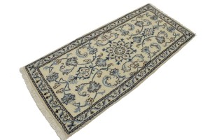 Cream Classic Floral 2'3X5 Nain Persian Rug