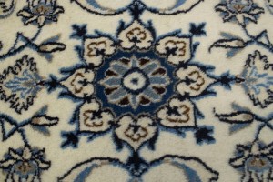 Cream Classic Floral 2'2X4'4 Nain Persian Rug