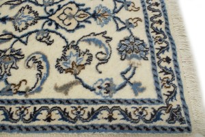 Cream Classic Floral 2'2X4'4 Nain Persian Rug