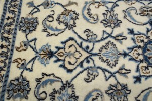 Cream Classic Floral 2'2X4'4 Nain Persian Rug