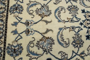 Cream Classic Floral 2'3X4'7 Nain Persian Rug