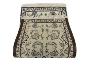 Cream Classic Floral 2'3X4'7 Nain Persian Rug